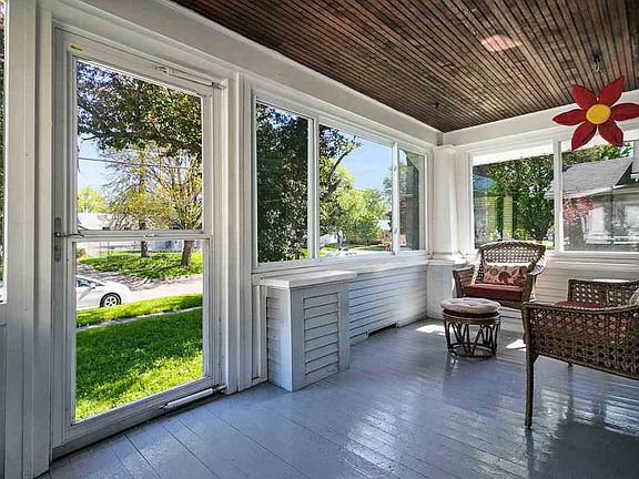 2nd image of 3018 22nd Ave