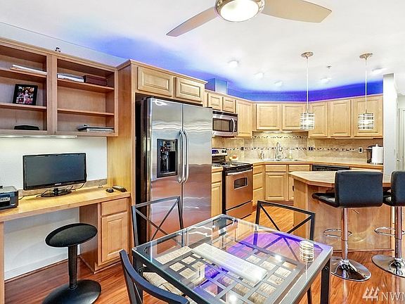 5th image of 13507 97th Ave E Unit 304