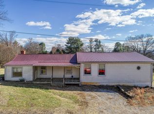 1611 1/2 Pershing Ave, Bristol, TN 37620