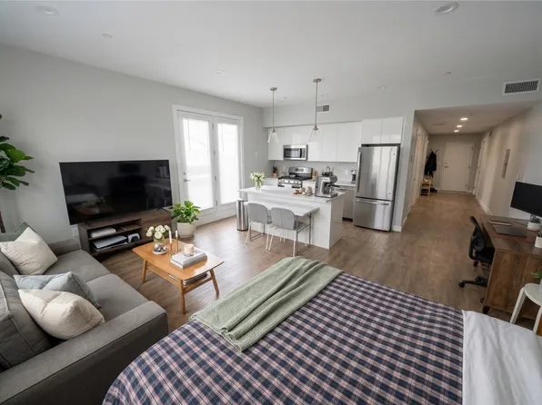 3 Ward St #403, Somerville, MA 02143