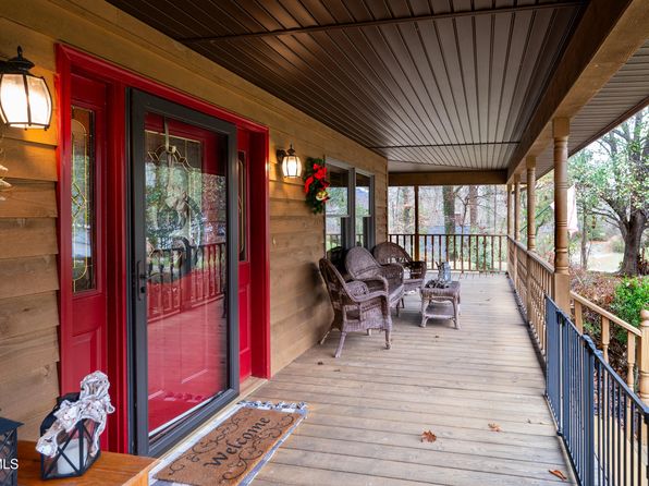2019 Ridgeview Dr, Big Stone Gap, VA 24219