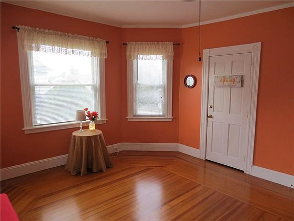 4th image of 41A Waterman Ave #41A