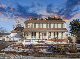 105 Chinaberry Dr, Fredericksburg, VA