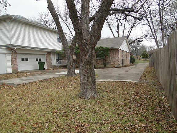 2nd image of 726 Wildgrove Dr
