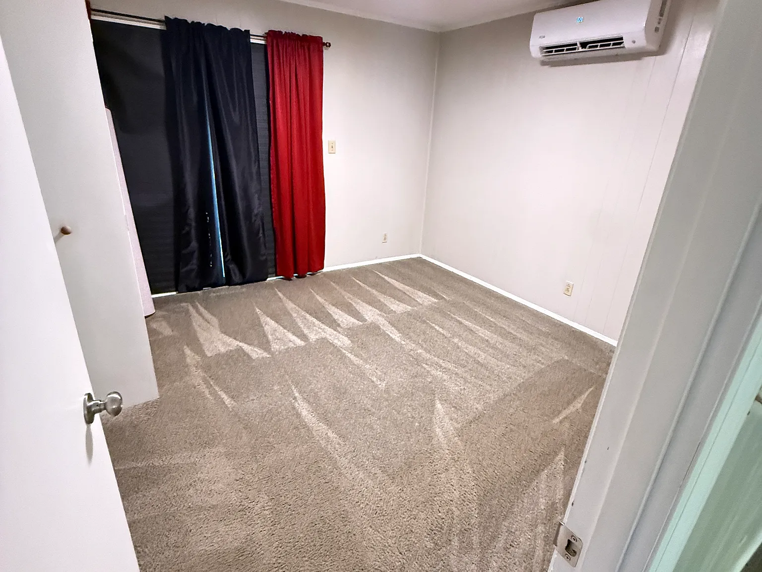 1 bed, 900 sqft, $700 — Photo 4