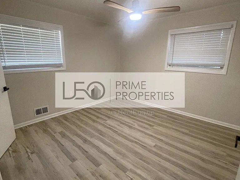 3128 Waters Rd SW — Photo 10