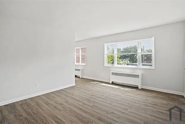 2 bed, 950 sqft, $1,995 — Photo 4