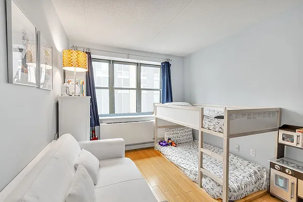 Rented by Compass | media 33