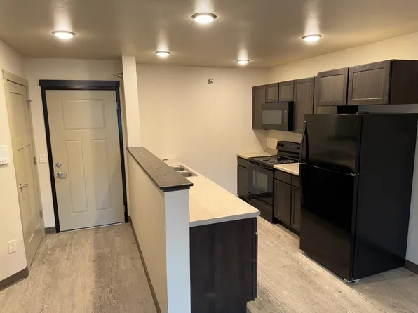 922 Charles St APT 114, La Crosse, WI 54603