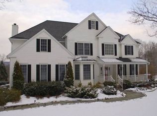 1 Hayward Hills Ln, Brookfield, CT 06804