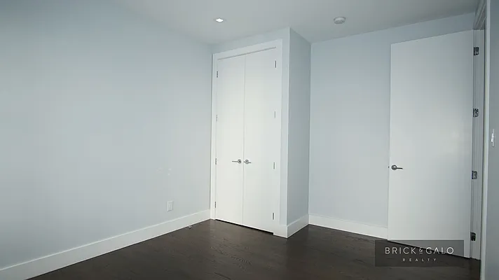 Rented by BRICK & GALO REALTY CORP | media 21