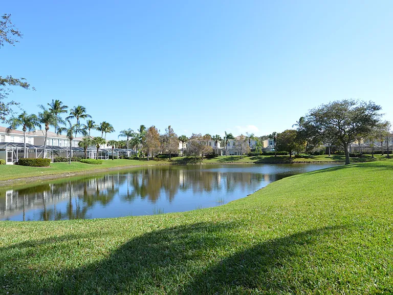 504 Capistrano Dr — Photo 41
