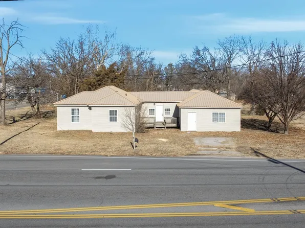 1028 W 63rd St S, Wichita, KS 67217