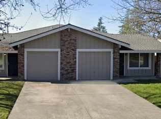 9685-9687 Lake Natoma Dr, Orangevale, CA 95662