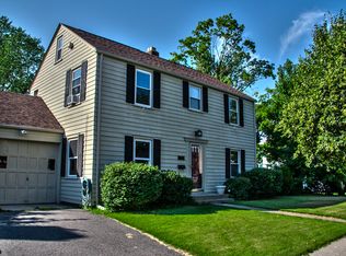 1062 Worthington St, Springfield, MA 01109