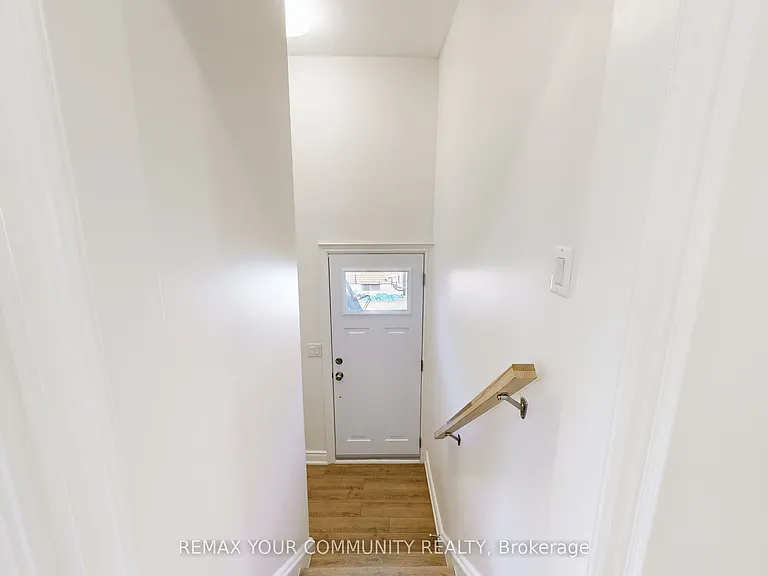 135 Searle Ave — Photo 24