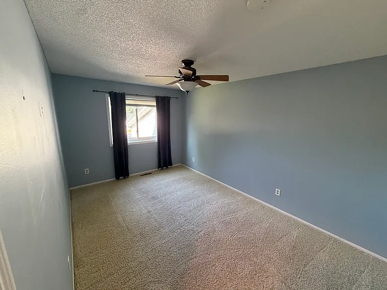 9502 Teakwood Ln N — Photo 14