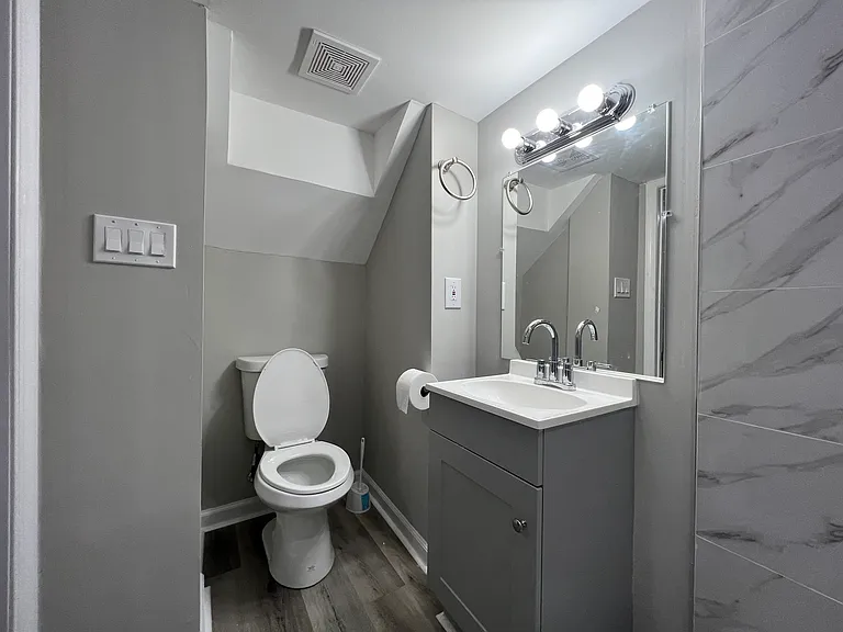 8513 Caswell Pl — Photo 15