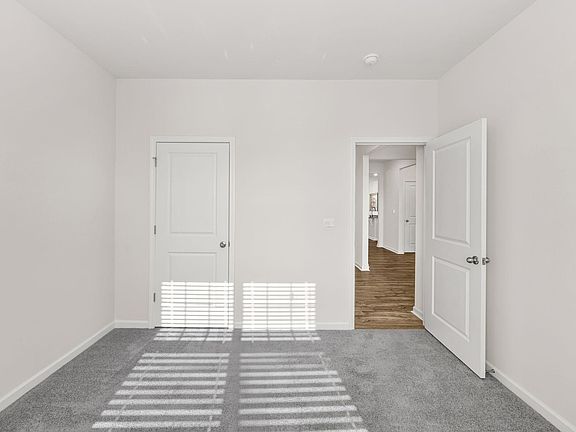 5th image of 9 Dovetuck Rd