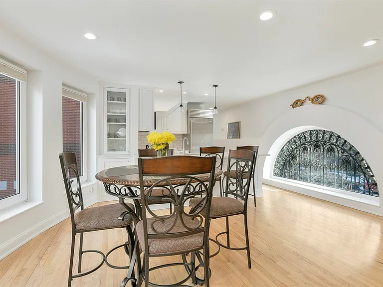 492 Beacon St #82 — Photo 9