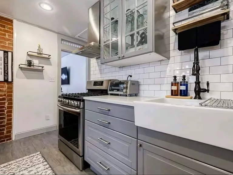 383 Ashley Ave NE — Photo 7