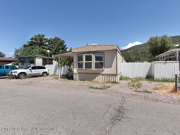 2nd image of 1900 Willits Ln Trailer 30