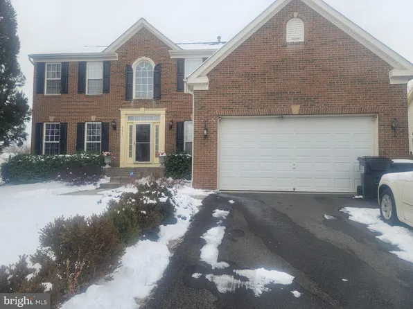 6671 Clarkes Meadow Dr, Bealeton, VA 22712