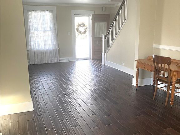 5th image of 207 E North Ave