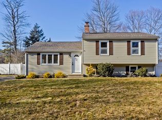 76 Paulk Ter, Springfield, MA 01128