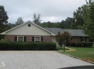 112 N Walkers Mill Rd, Griffin, GA 30223