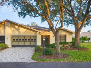 2512 Langtree Ct, Sun City Center, FL 33573