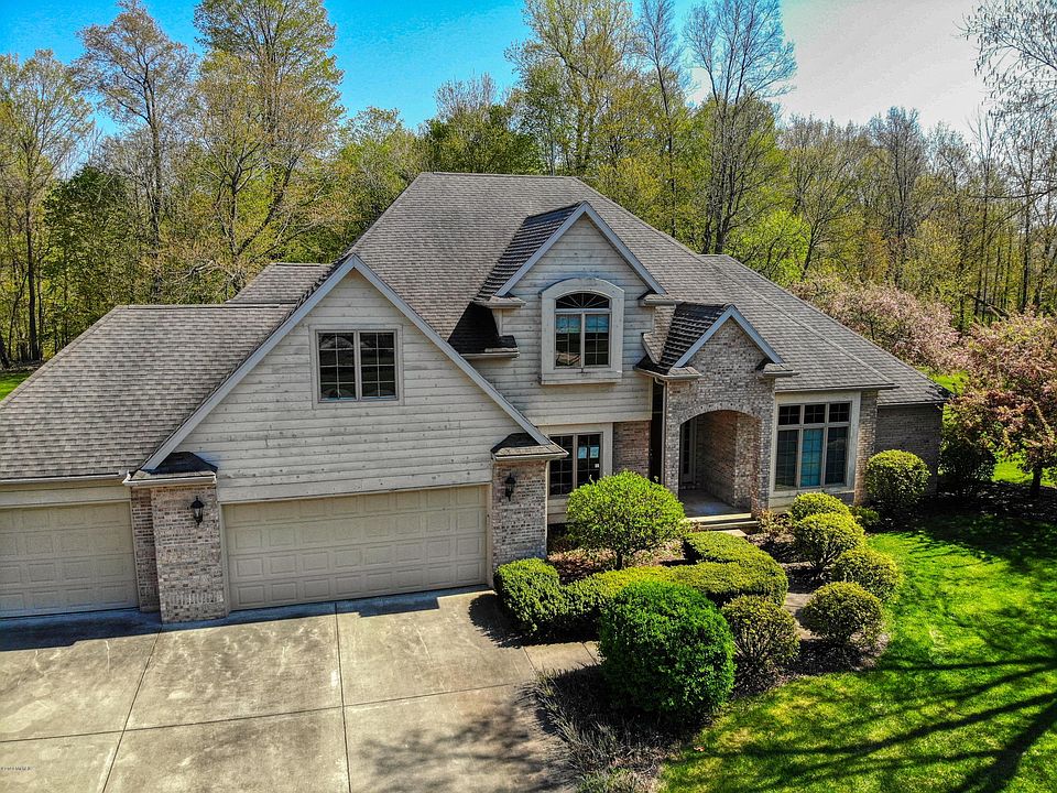1st image of 1822 Stockbridge Dr