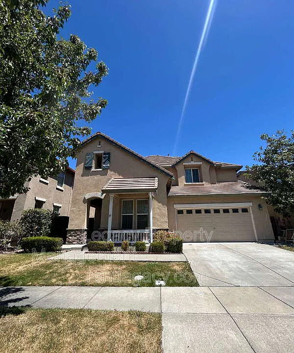 5085 Lockie Ln
