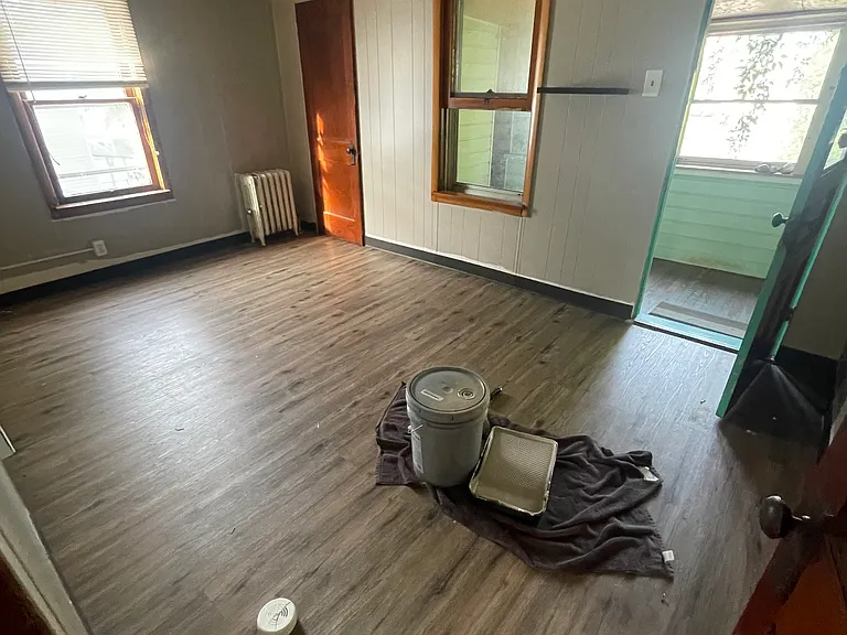 65 Courtright Ave — Photo 8