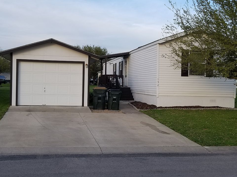 1st image of 132 Silverpeak Dr