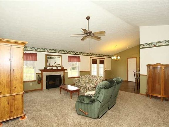 Great Room with Fireplace
