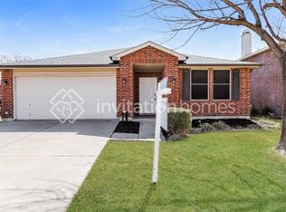 1828 Lariat Dr, Justin, TX 76247