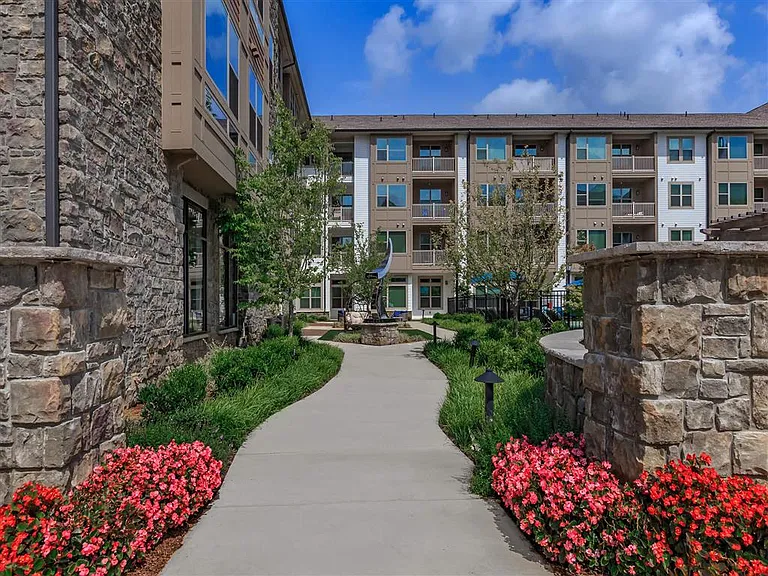 Berewick Pointe Apartments — Photo 34