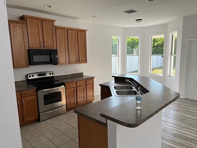 8359 Moccasin Trail Dr — Photo 7