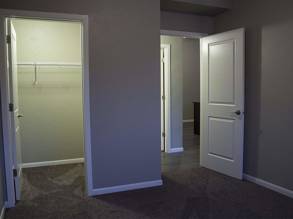 2nd image of 2321 Sunny Ln APT L