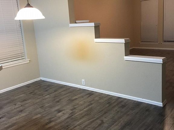 4th image of 2744 Thorncreek Ln