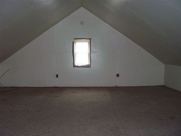 5th image of 227 Mozart St
