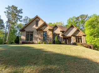 4640 Green Dr, Loganville, GA 30052