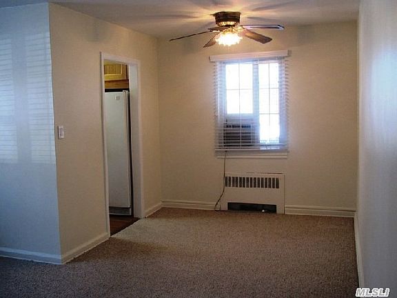 3rd image of 34 Nathan Hale Dr APT 67A