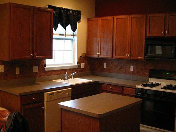 Spacious Kitchen!