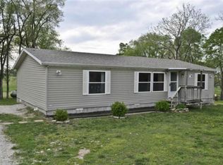 17711 174th St, Basehor, KS 66007