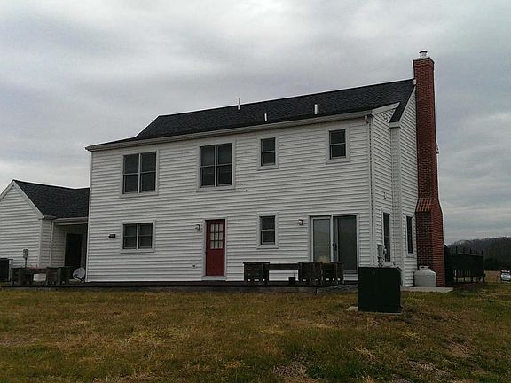 Exterior (Rear)
