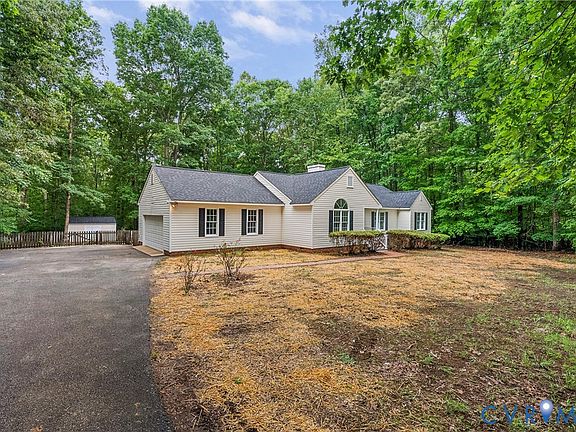 2nd image of 2628 Glenridge Dr