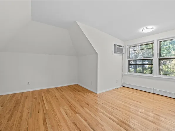 2710 Edgehill Avenue image 19 of 30