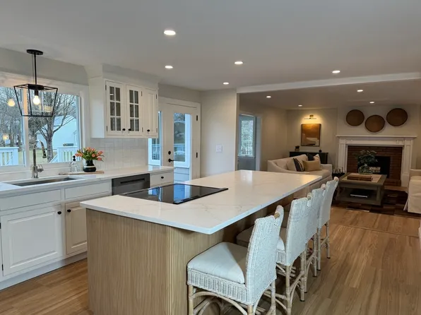 24 Canton St, North Easton, MA 02356